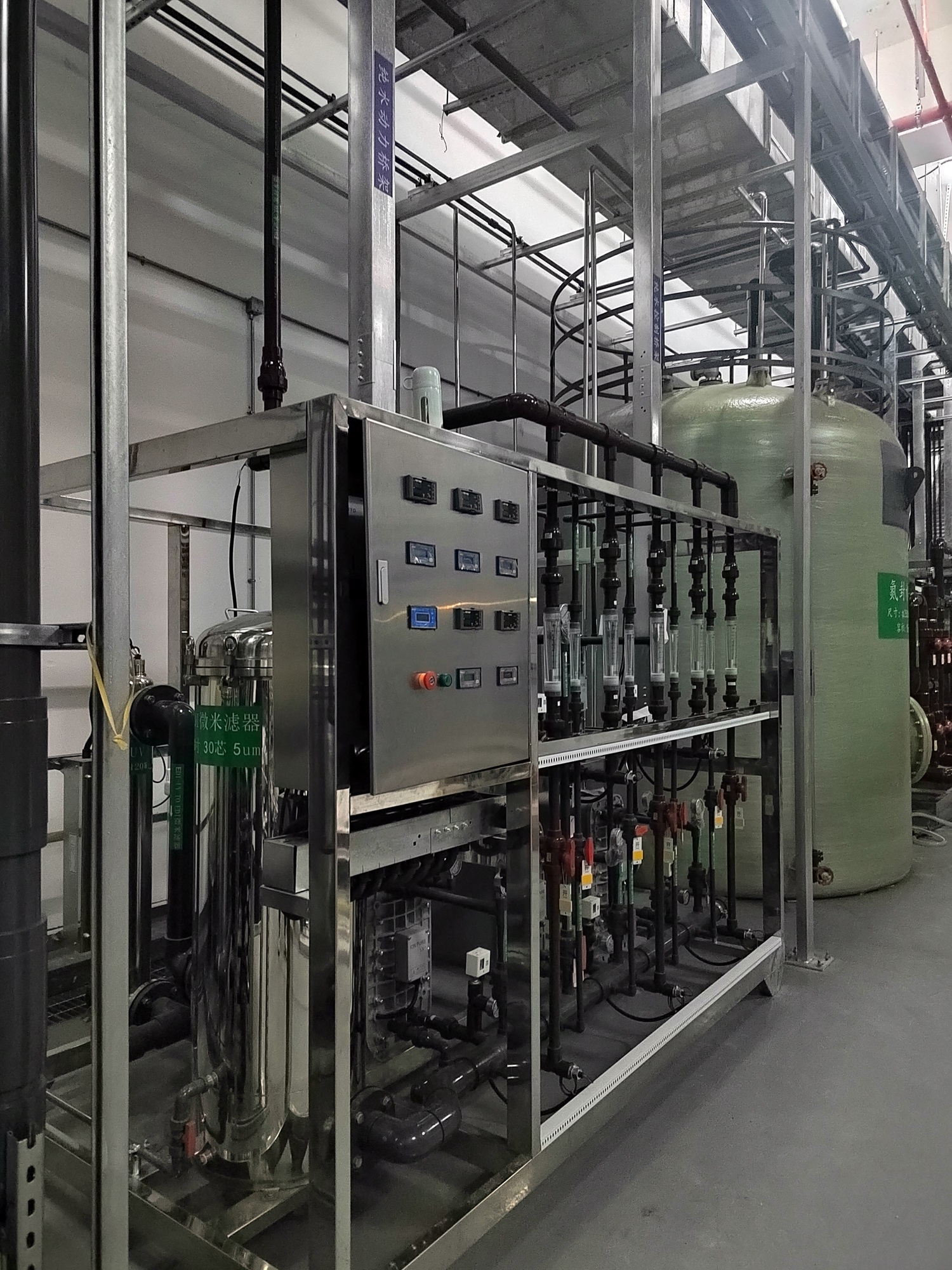 天域半导体C区超纯水设备-仟净提供3 - 副本.jpg